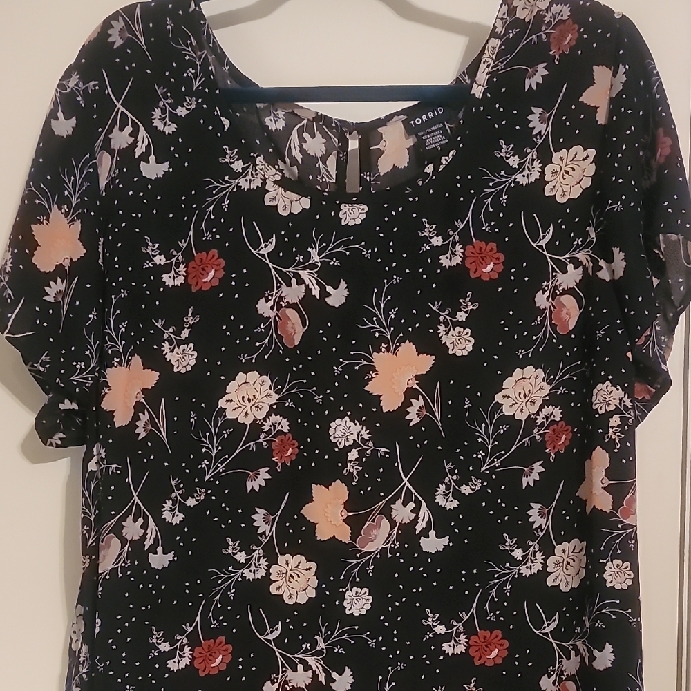 Torrid Black Multicolor Floral Blouse